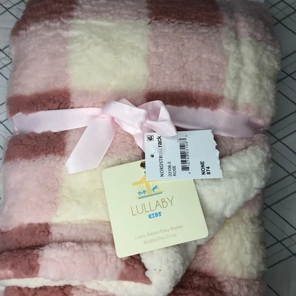 NWT Nordstrom Lullaby kids baby blanket